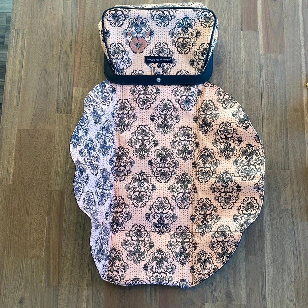 Petunia Pickle Bottom | Baby Crosstown Clutch Diaper Bag & Changing Pad | Infant